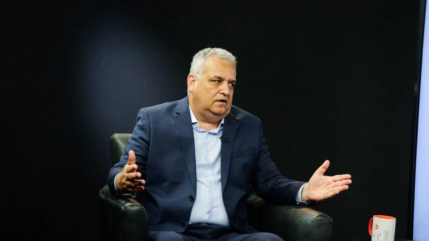 "Alexandre é Lula e Lula é Alexandre", afirma Alfredo Gaspar, vice de Flávio Bolsonaro